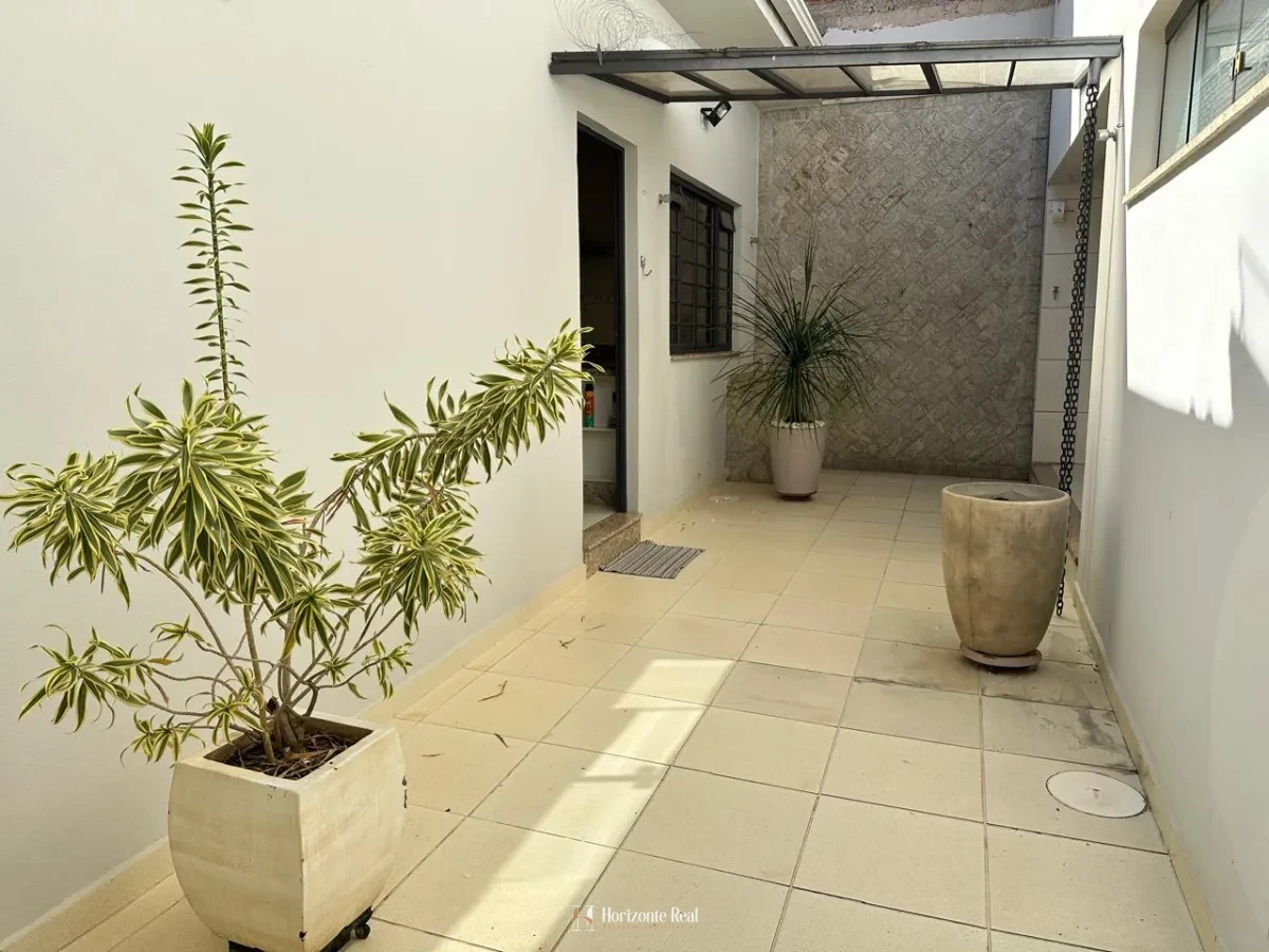 Imagem de CASA A VENDA NO CENTRO