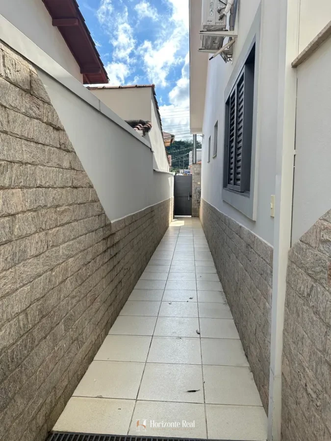 Imagem de CASA A VENDA NO CENTRO