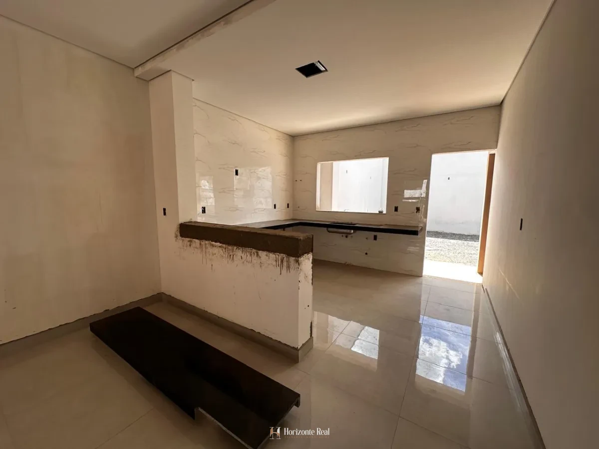 Imagem de CASA NOVA A VENDA PORTAL DA SERRA!