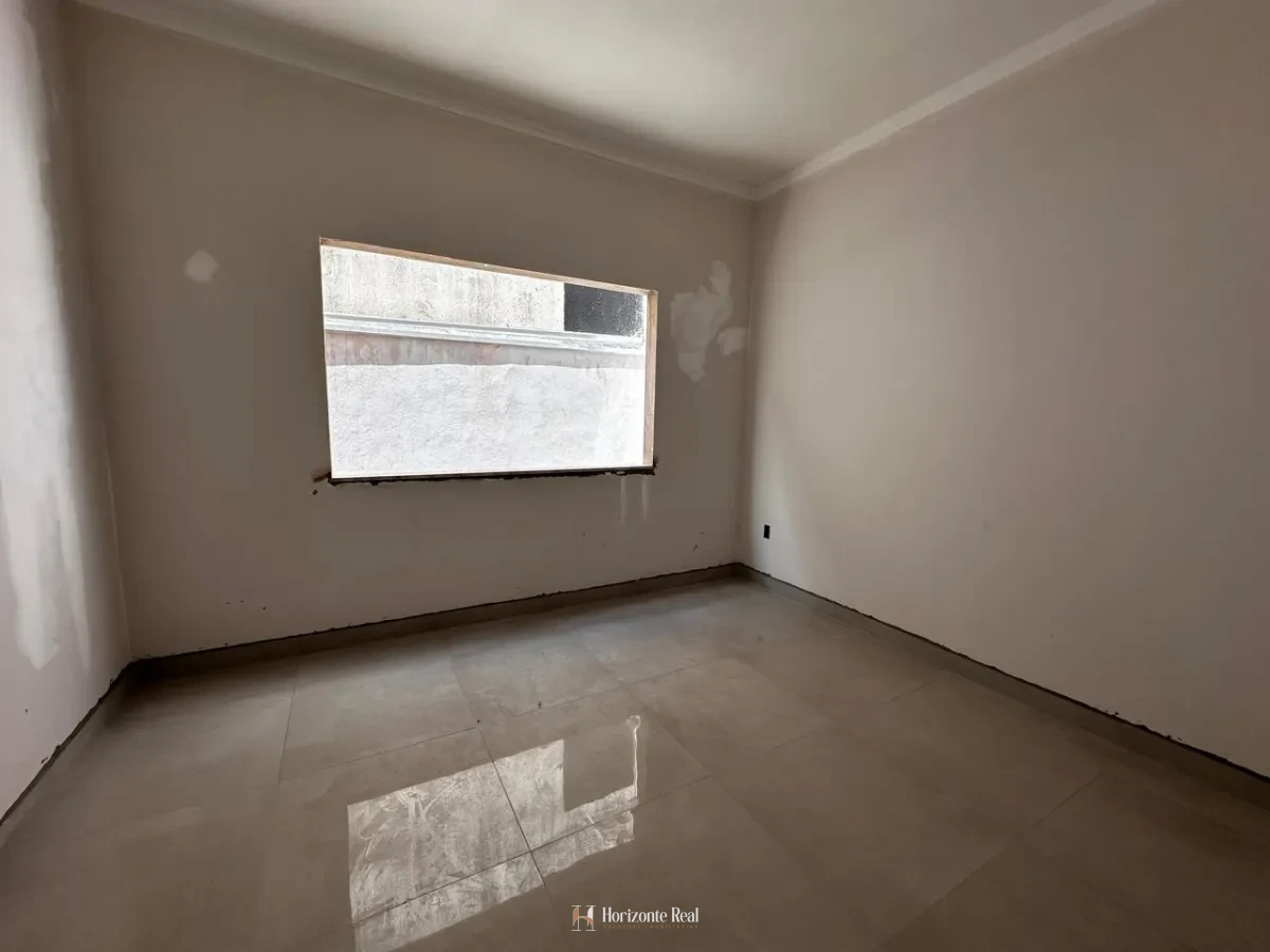 Imagem de CASA NOVA A VENDA PORTAL DA SERRA!