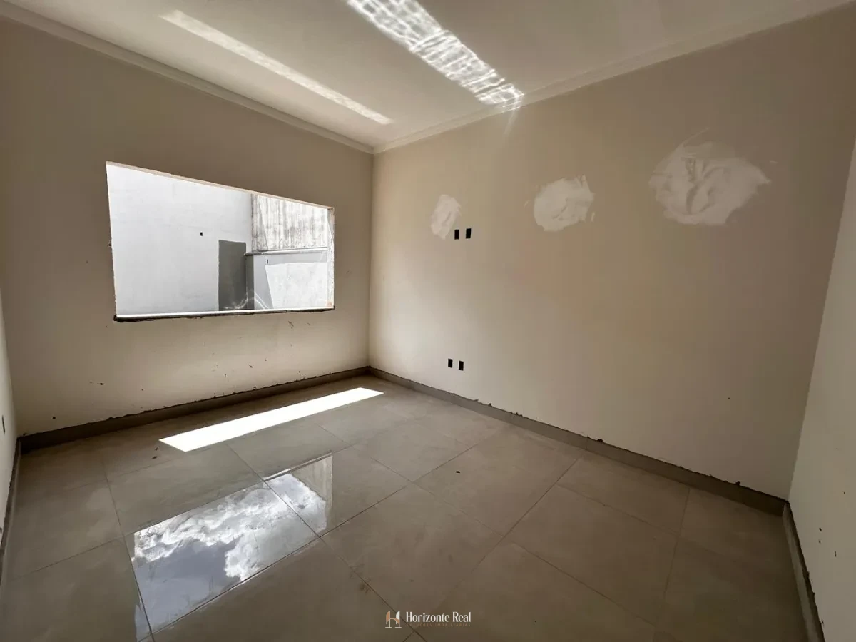 Imagem de CASA NOVA A VENDA PORTAL DA SERRA!