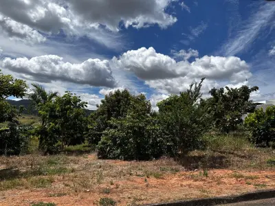 Imagem de TERRENO AMPLO EM BAIRRO NOBRE A VENDA!