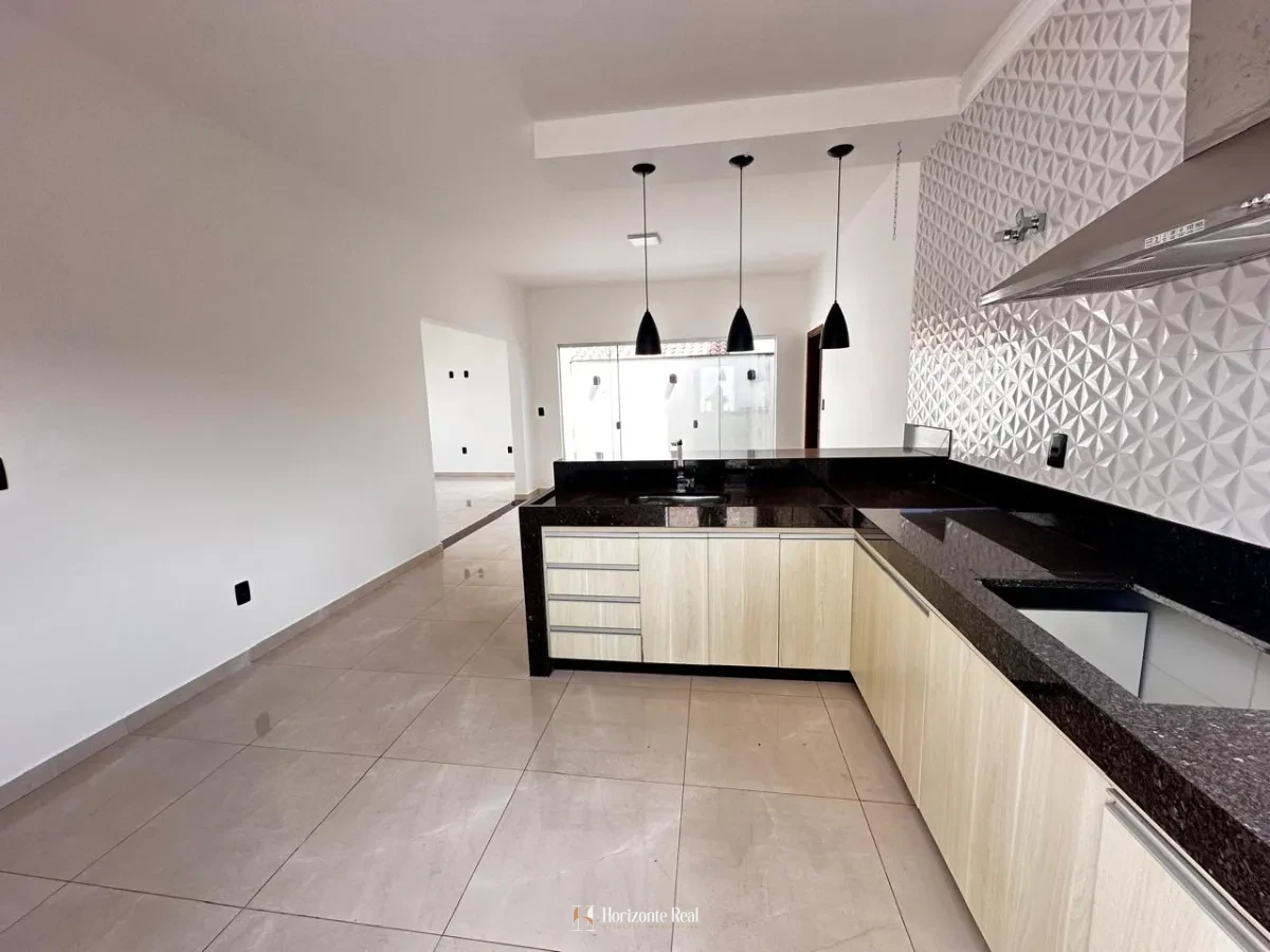Imagem de LINDA CASA A VENDA!