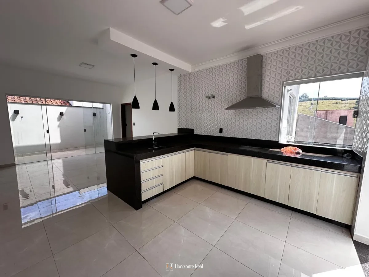 Imagem de LINDA CASA A VENDA!