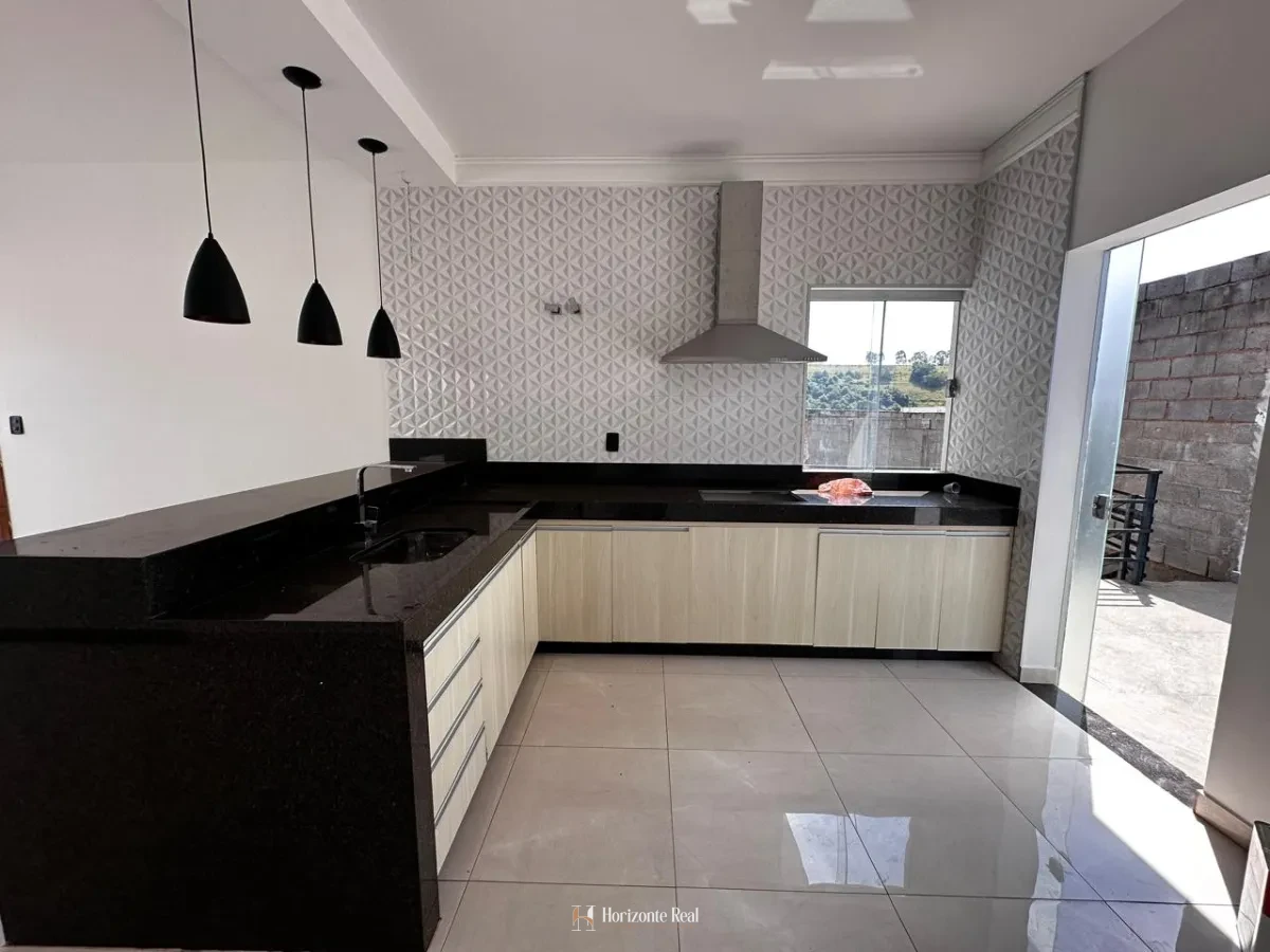 Imagem de LINDA CASA A VENDA!