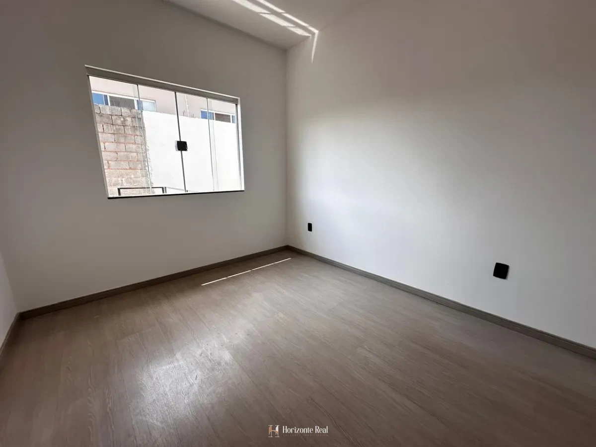 Imagem de LINDA CASA A VENDA!