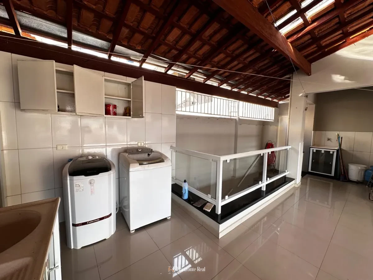 Imagem de CASA A VENDA NO CENTRO