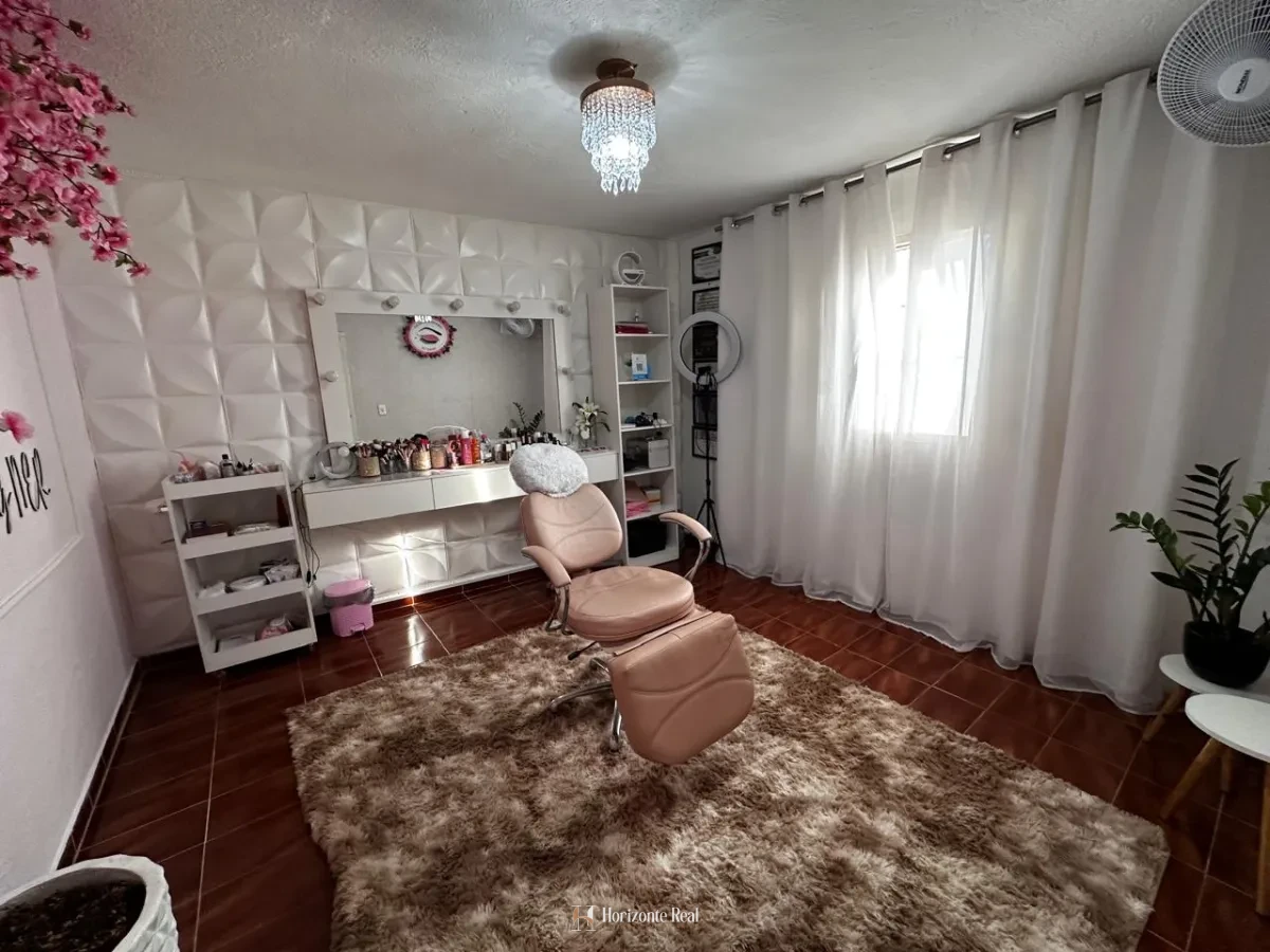 Imagem de CASA A VENDA NO CENTRO