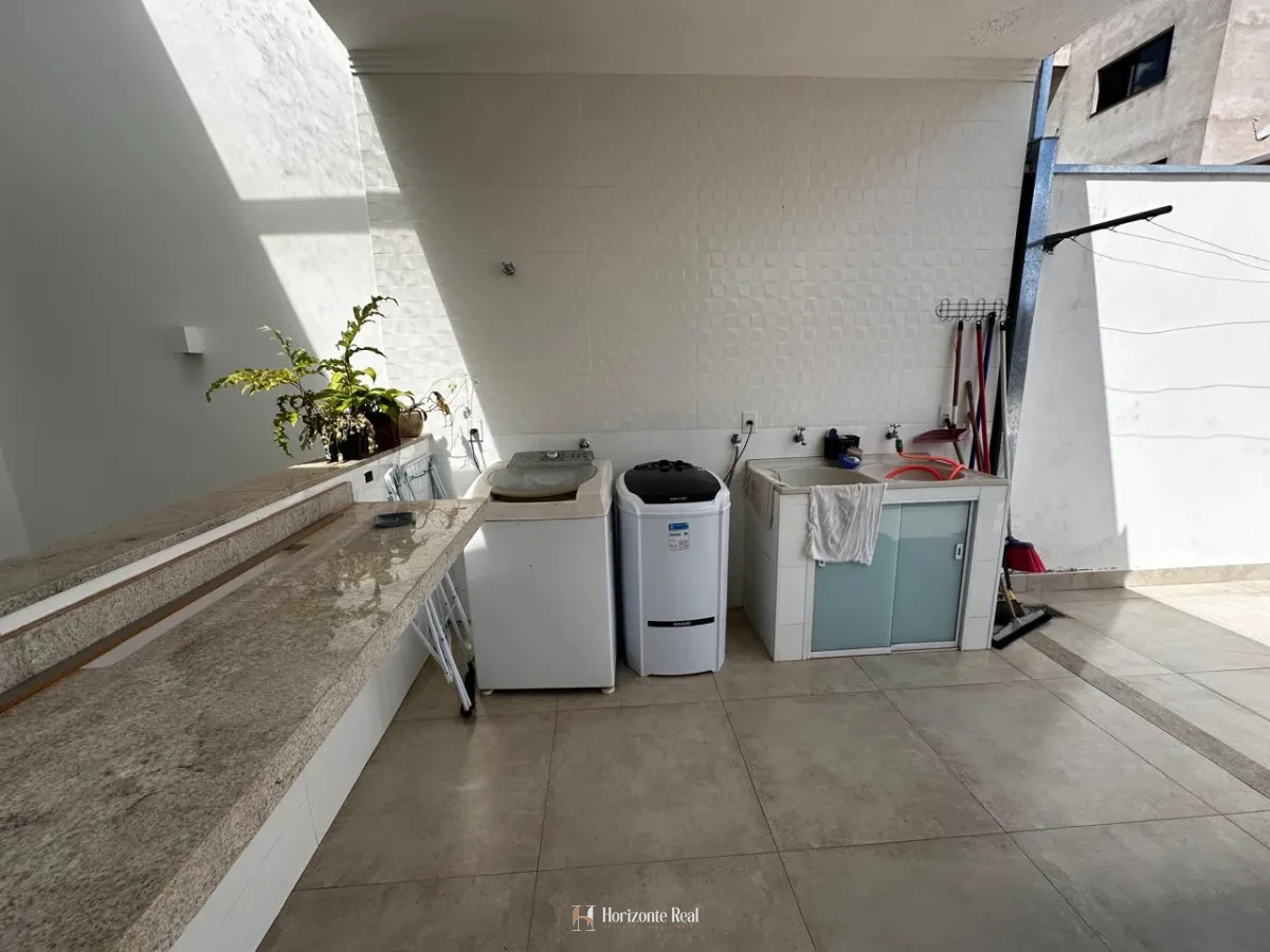 Imagem de CASA ALTO PADRÃO A VENDA!