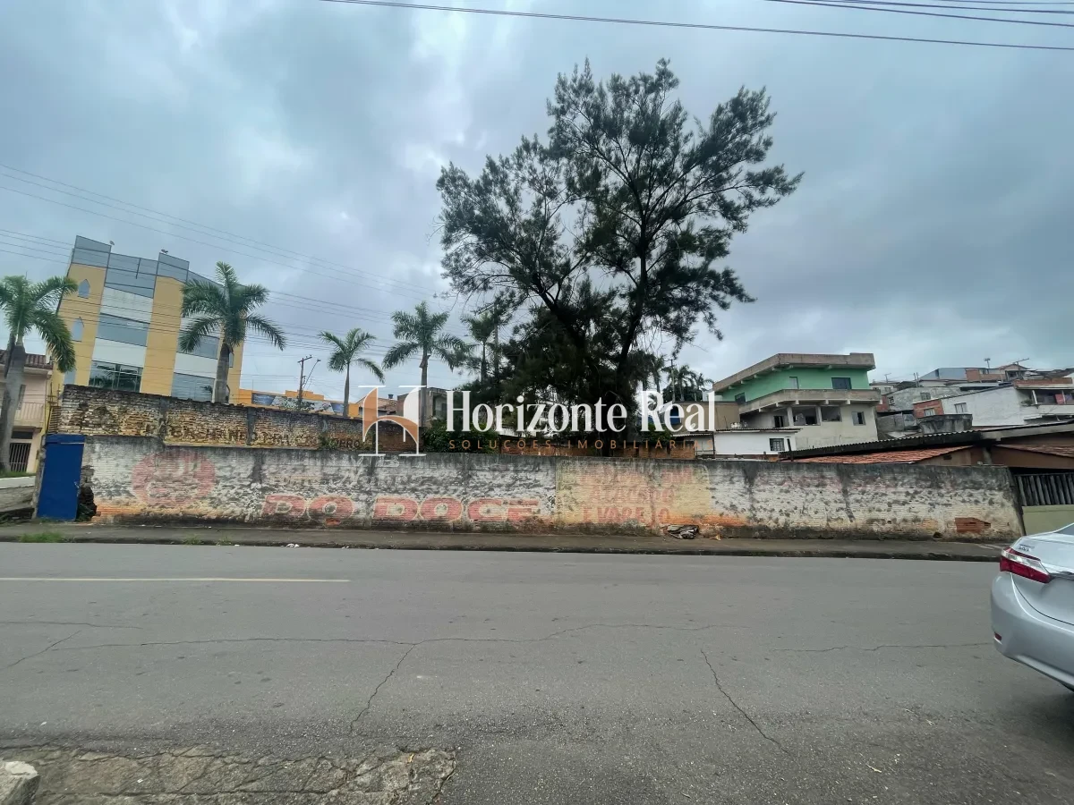 Imagem de TERRENO NA AVENIDA PRINCIPAL
