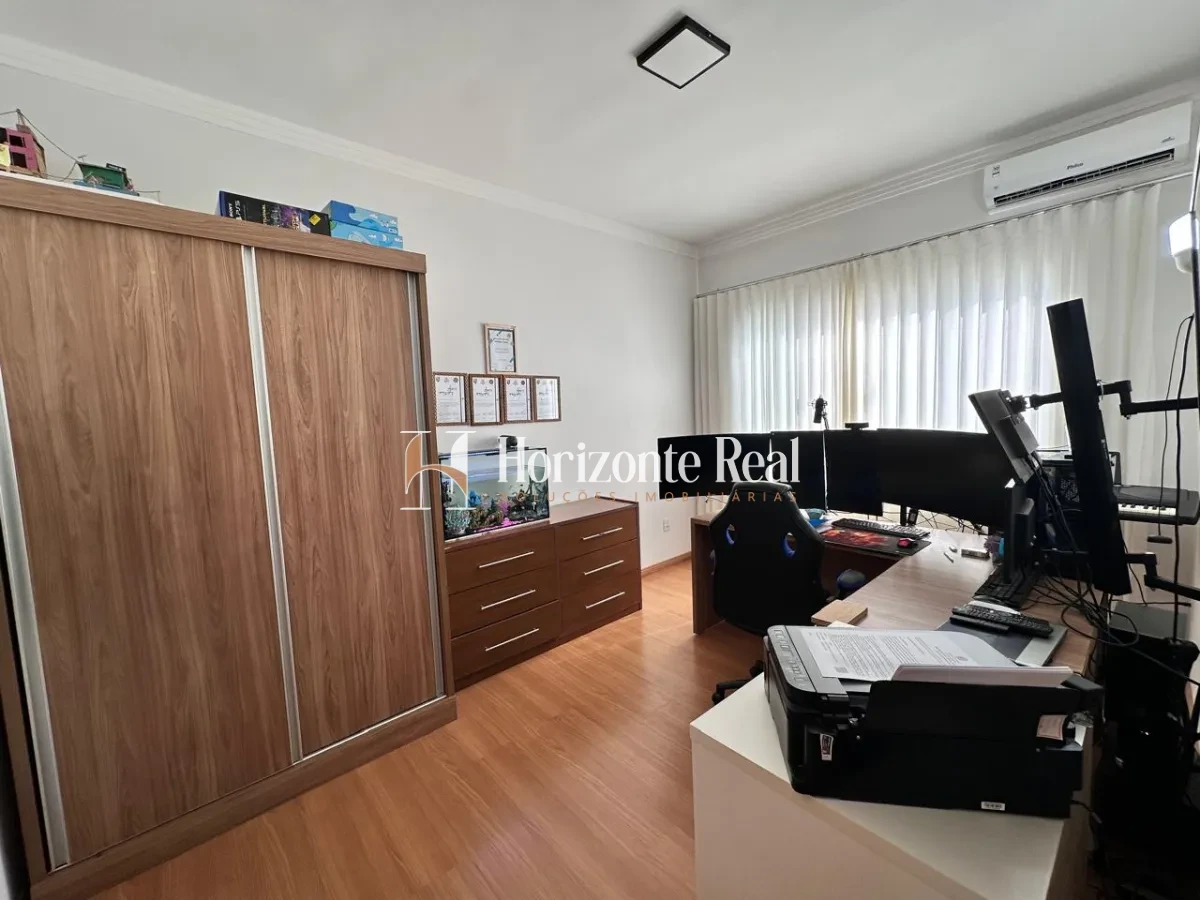 Imagem de IMOVEL-RESIDENCIAL DOS NOBRES