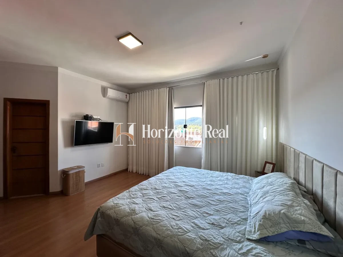 Imagem de IMOVEL-RESIDENCIAL DOS NOBRES