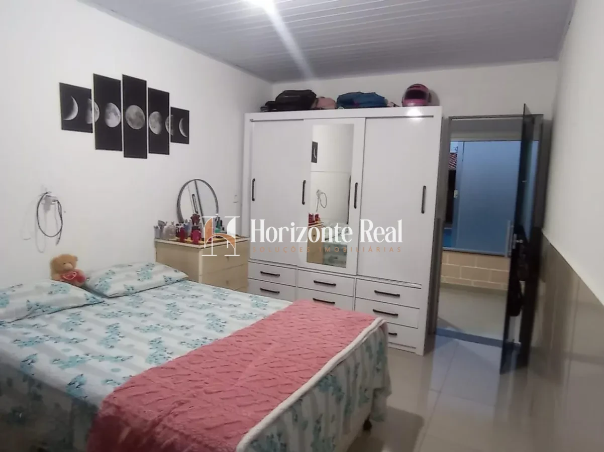 Imagem de CASA E AREA DE LAZER