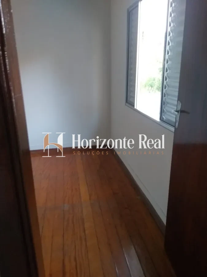 Imagem de CASA NO CENTRO!