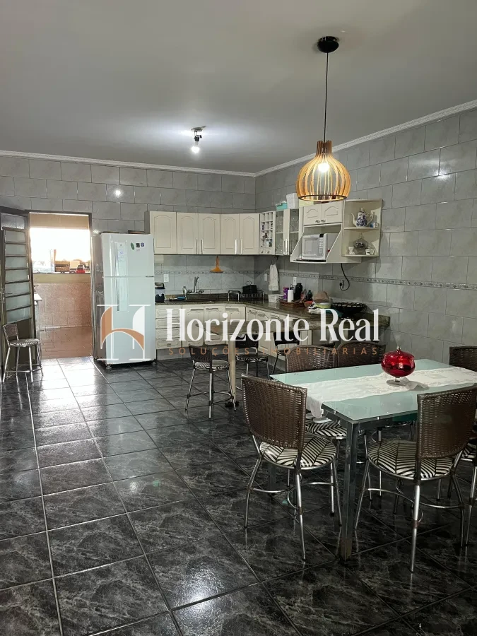 Imagem de CASA RESIDENCIAL E COMERCIAL