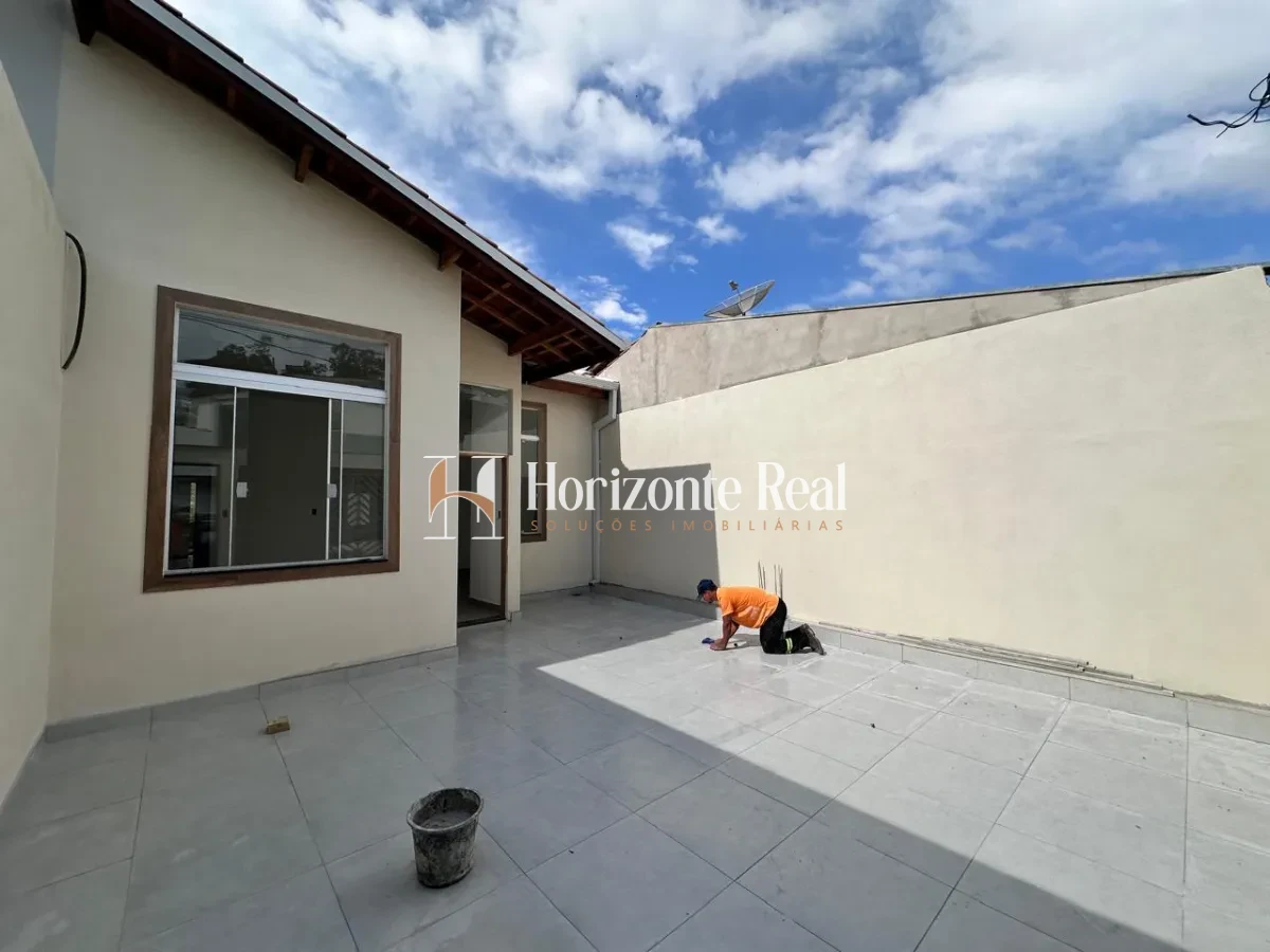 Imagem de CASA EM FASE FINAL DE ACABAMENTO