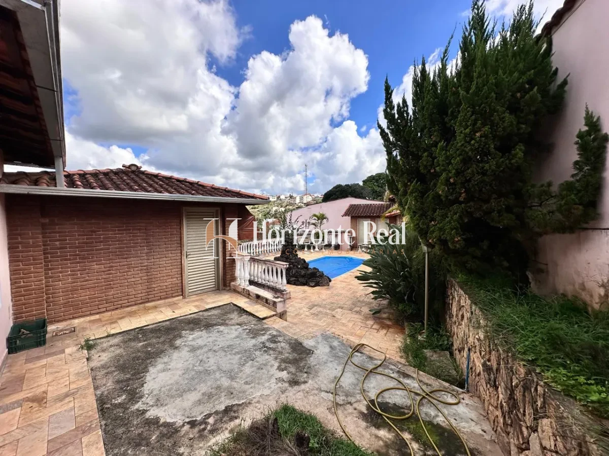 Imagem de CASA AMPLA A VENDA