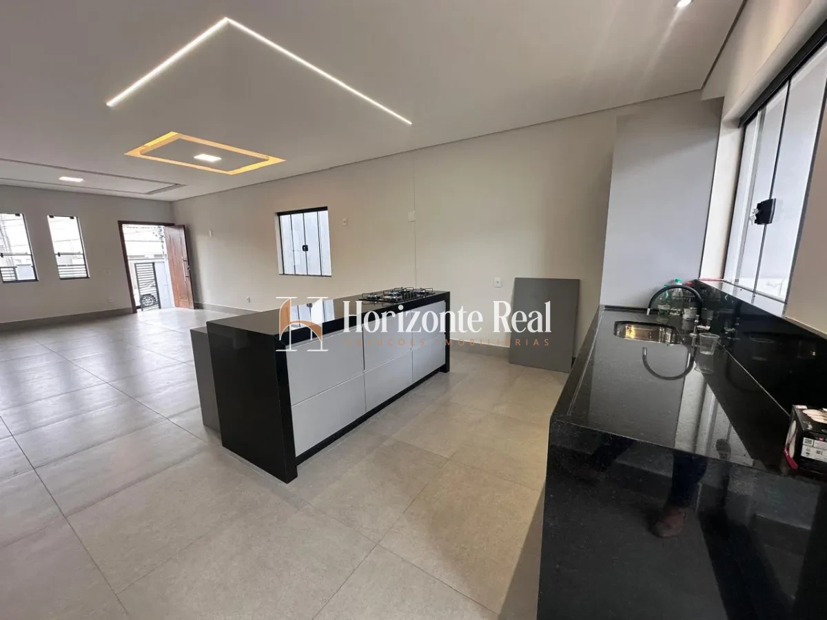 Imagem de VENDE-SE CASA ACONCHEGANTE COM 2 QUARTOS + 1 SUITE - EXCELENTE OPORTUNIDADE !!