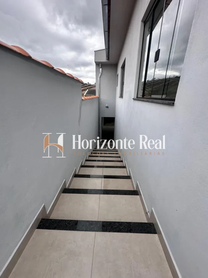 Imagem de VENDE-SE CASA ACONCHEGANTE COM 2 QUARTOS + 1 SUITE - EXCELENTE OPORTUNIDADE !!