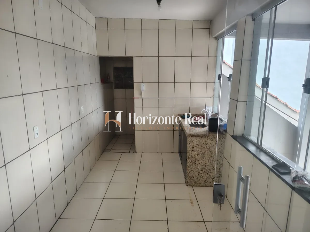 Imagem de OPORTUNIDADE IMPERDÍVEL !! IMÓVEL COMPLETO Á VENDA – IDEAL PARA MORADIA E NEGÓCIO