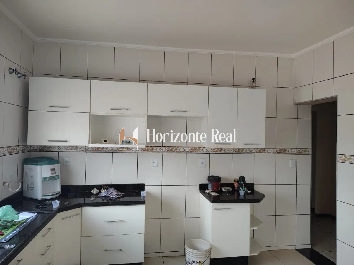 Imagem de OPORTUNIDADE IMPERDÍVEL !! IMÓVEL COMPLETO Á VENDA – IDEAL PARA MORADIA E NEGÓCIO
