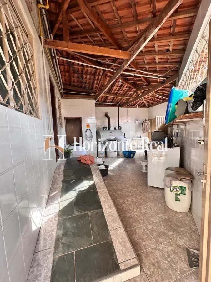Imagem de MOTEL Á VENDA COM 11 SUÍTES - EXCELENTE LOCALIZAÇÃO E ESTRURURA VERSÁTIL
