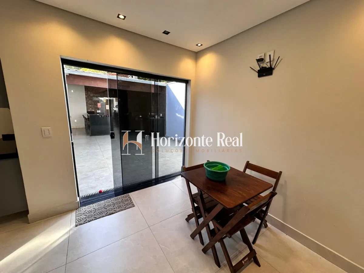 Imagem de CASA A VENDA - CONFORTO,ESPAÇO E LAZER EM UM SO LUGAR !