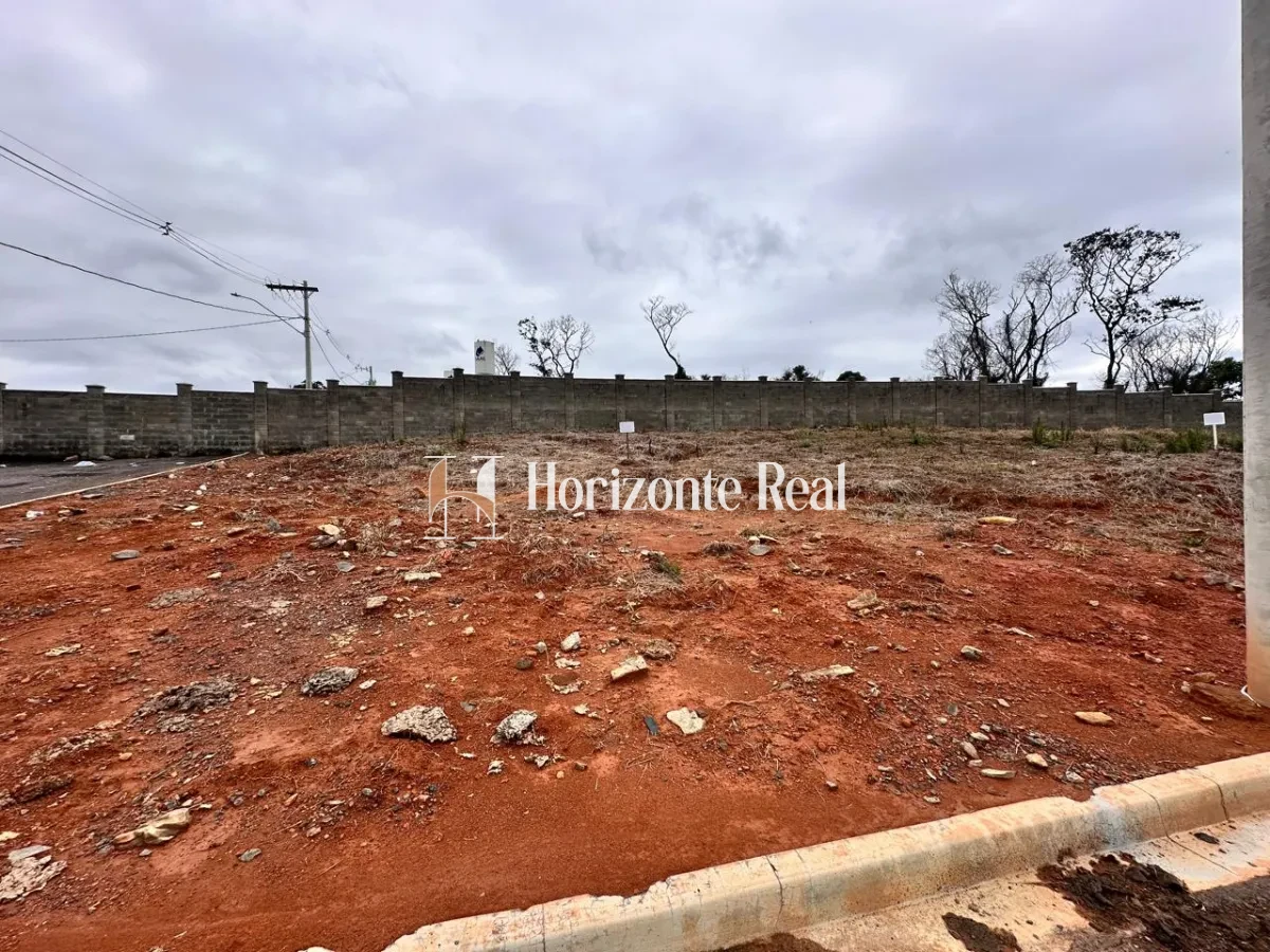 Imagem de TERRENO DE ESQUINA À VENDA - 200M²