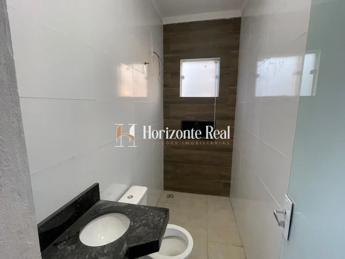 Imagem de VENDE-SE CHÁCARA  - 4000 M² COM CASA,PISCINA E CAFÉ PLANTADO