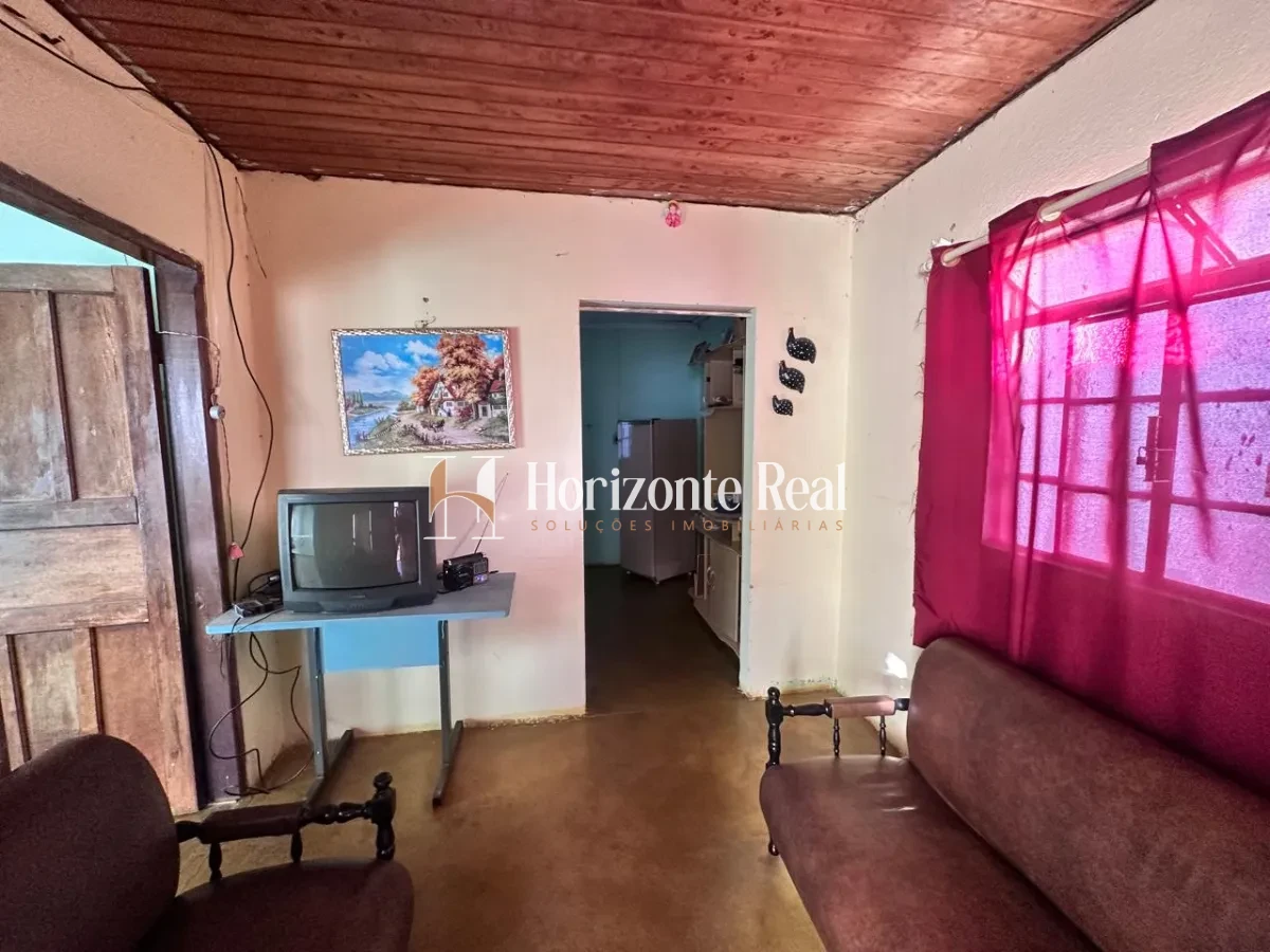 Imagem de VENDE-SE CASA - 109M² | EXCELENTE LOCALIZAÇÃO !!