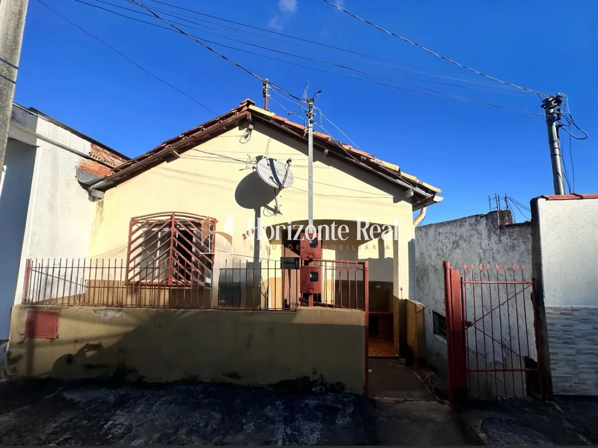 Imagem de VENDE-SE CASA - 109M² | EXCELENTE LOCALIZAÇÃO !!