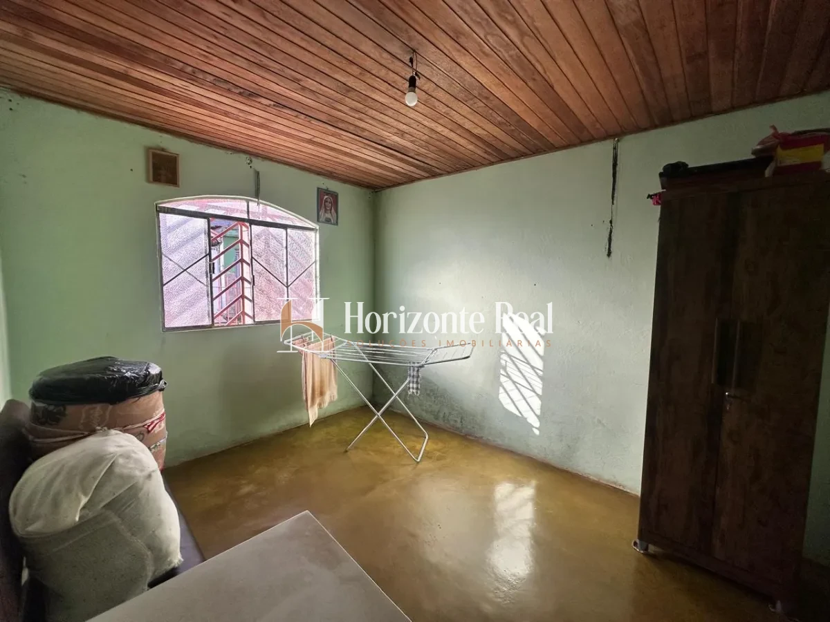 Imagem de VENDE-SE CASA - 109M² | EXCELENTE LOCALIZAÇÃO !!