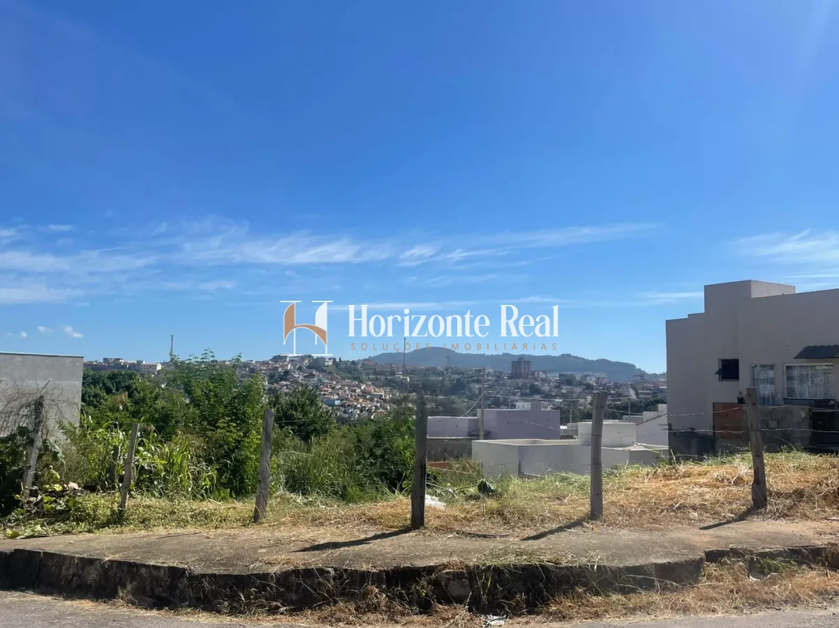 Imagem de TERRENO À VENDA  - 234M²