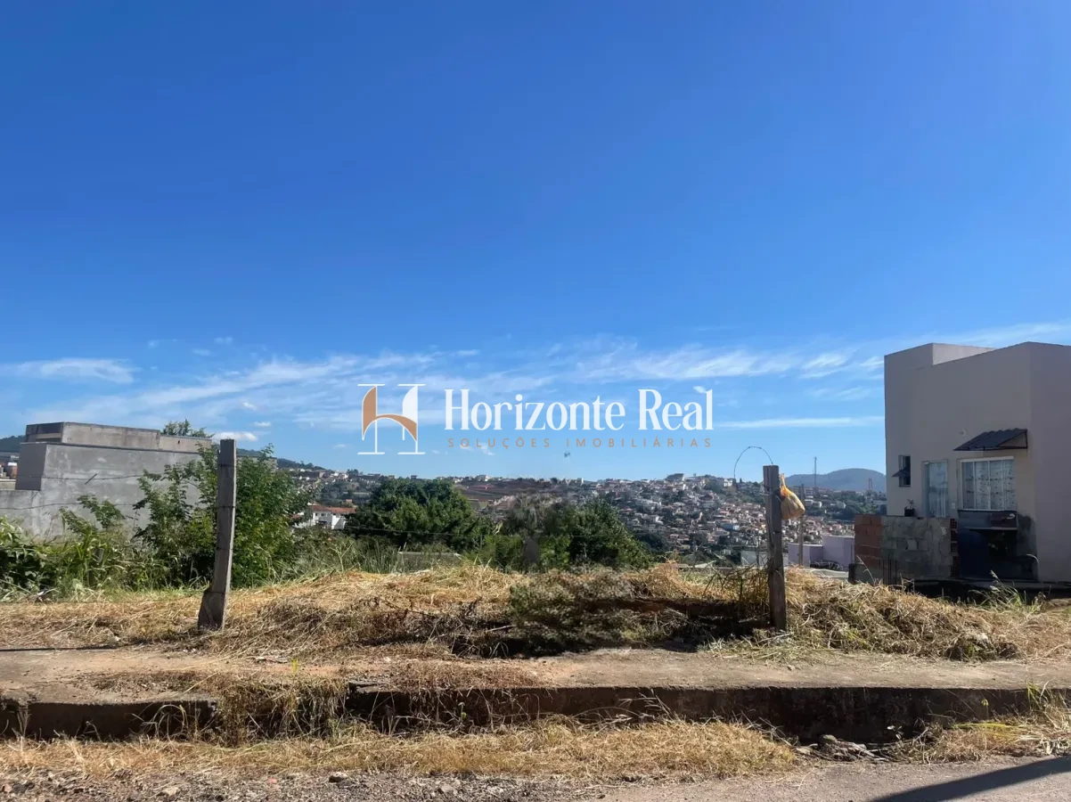 Imagem de TERRENO À VENDA  - 234M²