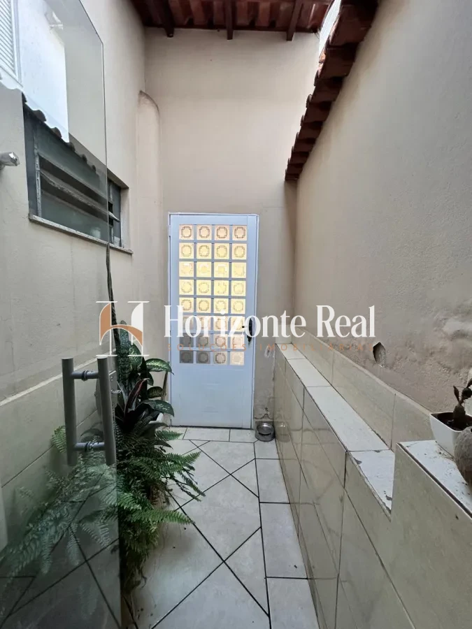 Imagem de VENDE-SE CASA NO CENTRO - 220 M² | LOCALIZAÇÃO PRIVILEGIADA !!