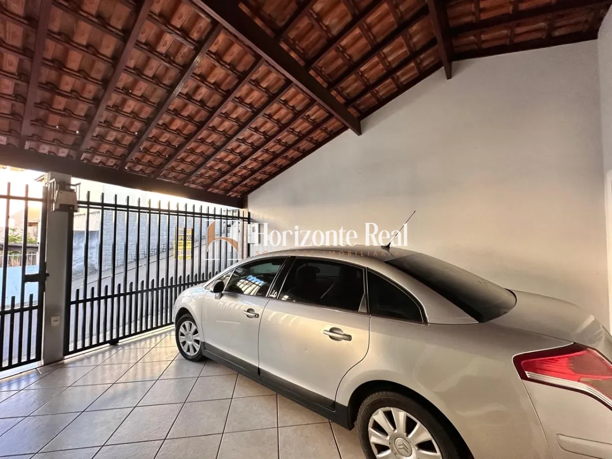 Imagem de VENDE-SE CASA NO CENTRO - 220 M² | LOCALIZAÇÃO PRIVILEGIADA !!