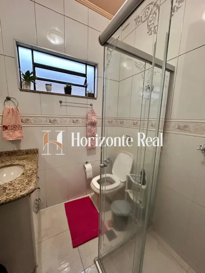 Imagem de VENDE-SE CASA NO CENTRO - 220 M² | LOCALIZAÇÃO PRIVILEGIADA !!