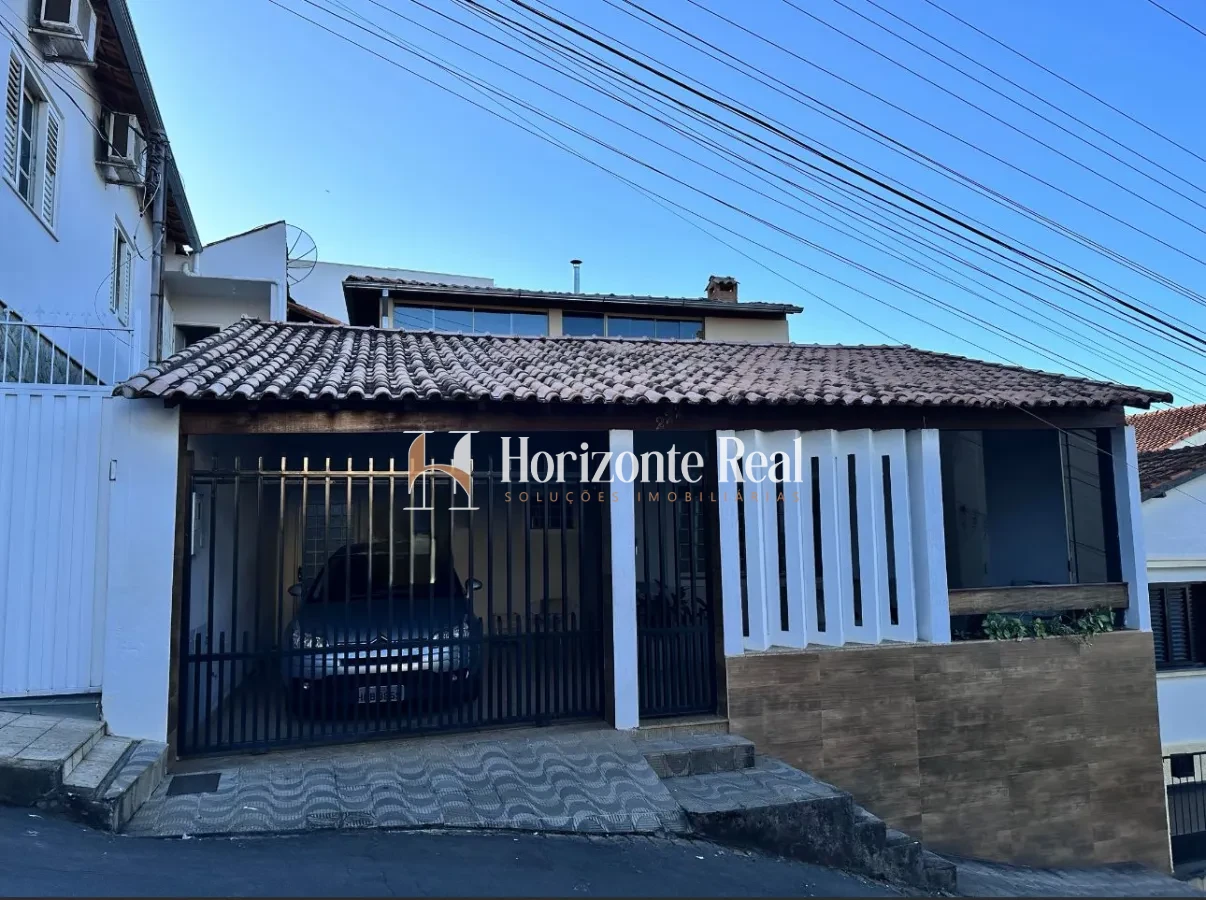 Imagem de VENDE-SE CASA NO CENTRO - 220 M² | LOCALIZAÇÃO PRIVILEGIADA !!