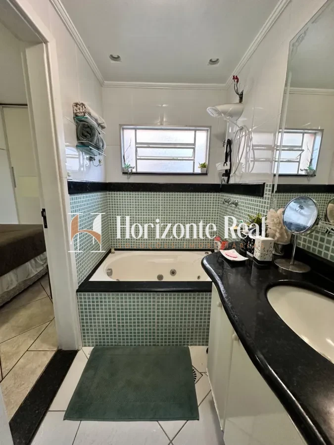 Imagem de VENDE-SE CASA NO CENTRO - 220 M² | LOCALIZAÇÃO PRIVILEGIADA !!