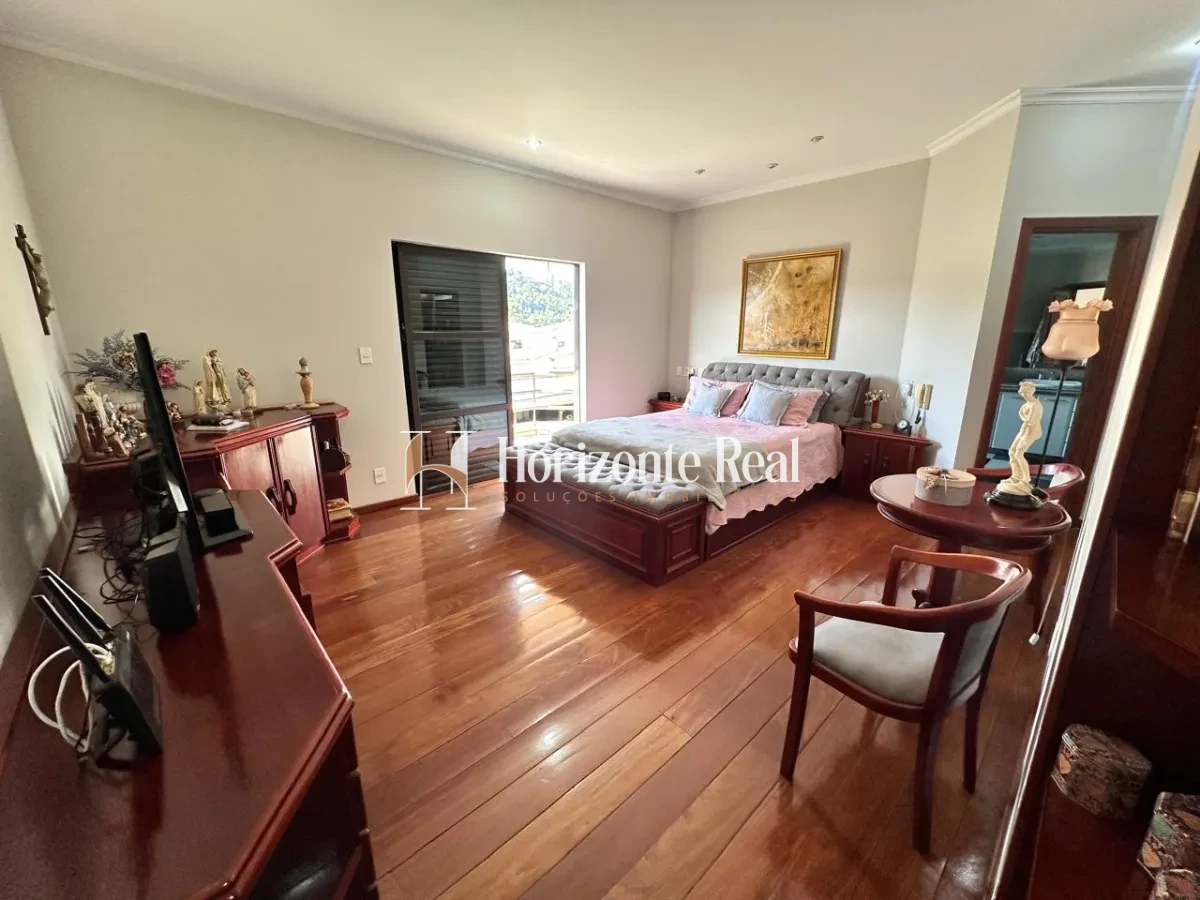 Imagem de CASA ALTO PADRÃO Á VENDA - CONFORTO E SOFISTICAÇÃO !!