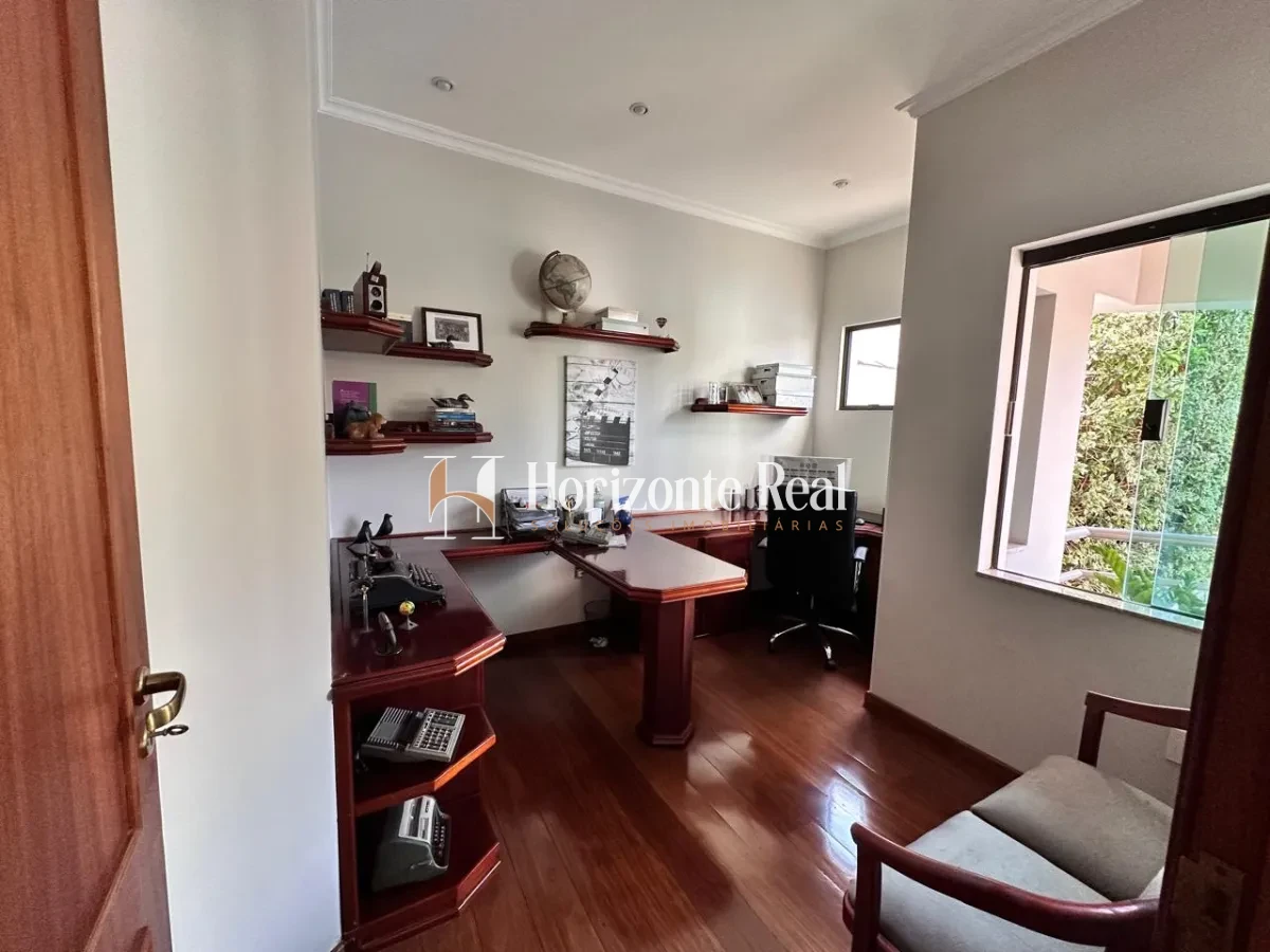 Imagem de CASA ALTO PADRÃO Á VENDA - CONFORTO E SOFISTICAÇÃO !!