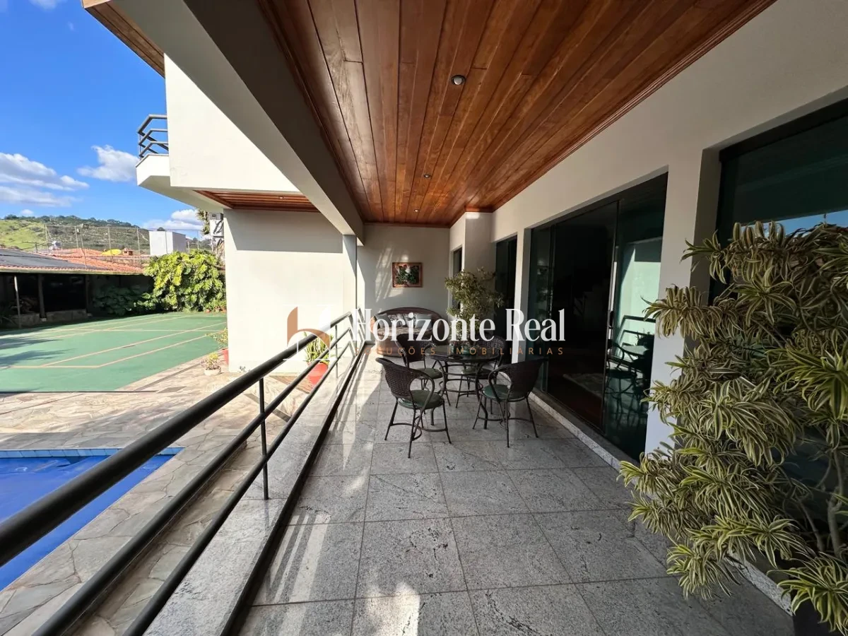 Imagem de CASA ALTO PADRÃO Á VENDA - CONFORTO E SOFISTICAÇÃO !!