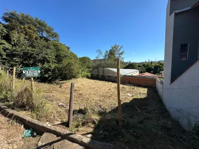 Imagem de TERRENO Á VENDA  - PRONTO PARA CONSTRUIR !