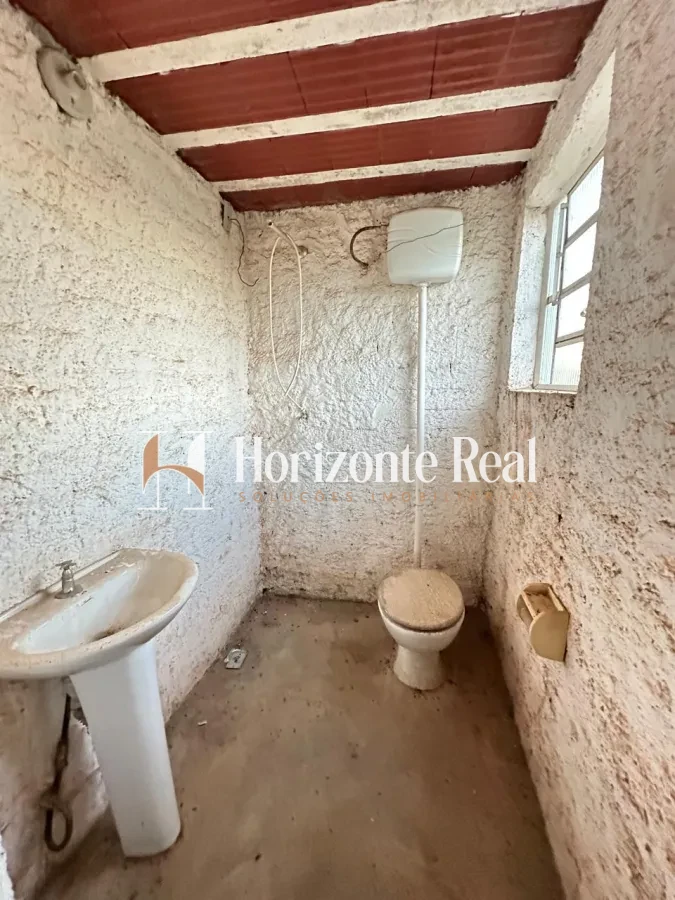 Imagem de VENDE-SE BARRACÃO COM APARTAMENTO - EXCELENTE OPORTUNIDADE !