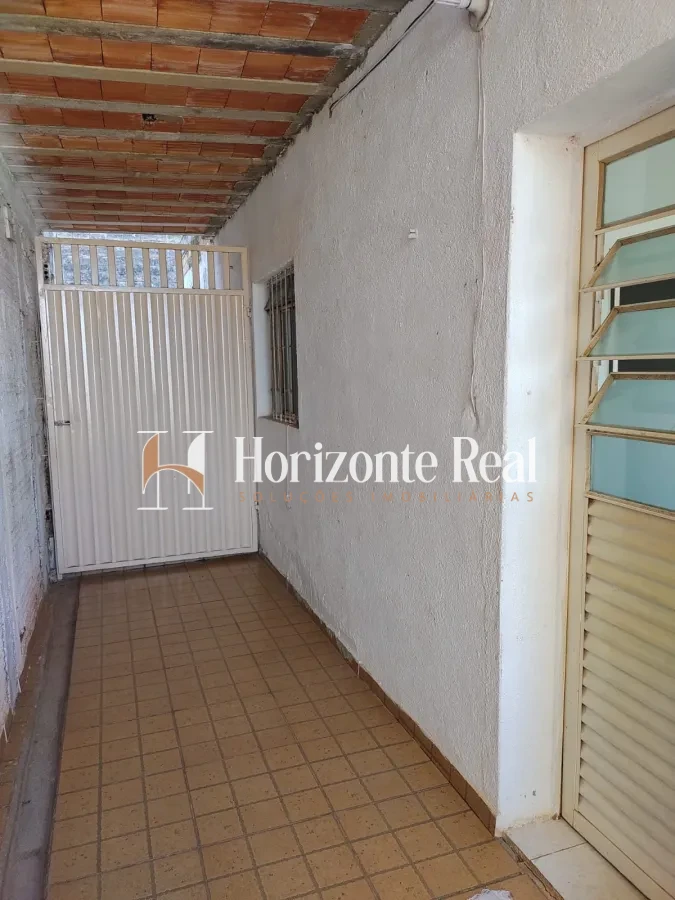 Imagem de VENDE-SE CASA COM APARTAMENTO INDEPENDENTE !