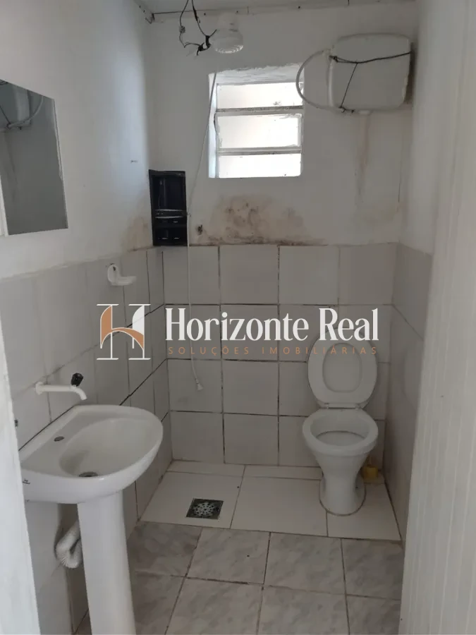 Imagem de VENDE-SE CASA COM APARTAMENTO INDEPENDENTE !