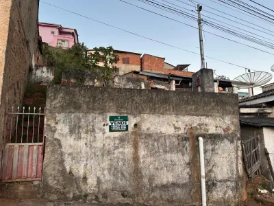Imagem de VENDE-SE TERRENO - 120M²
