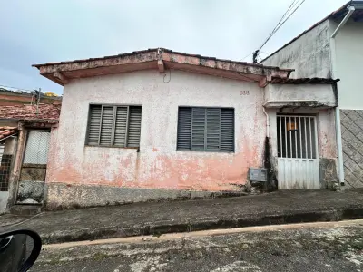 Imagem de CASA Á VENDA - CONFORTO E TRANQUILIDADE PERTO DO CENTRO !
