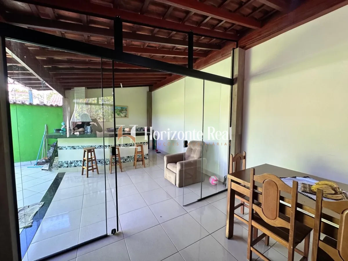 Imagem de LINDA CASA Á VENDA - OPORTUNIDADE IMPERDÍVEL !