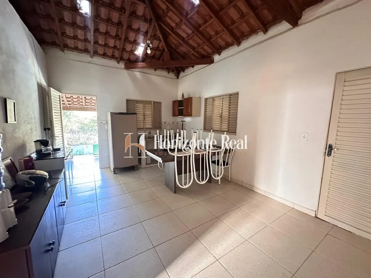 Imagem de CHÁCARA Á VENDA - 5.000M² DE LAZER E CONFORTO !